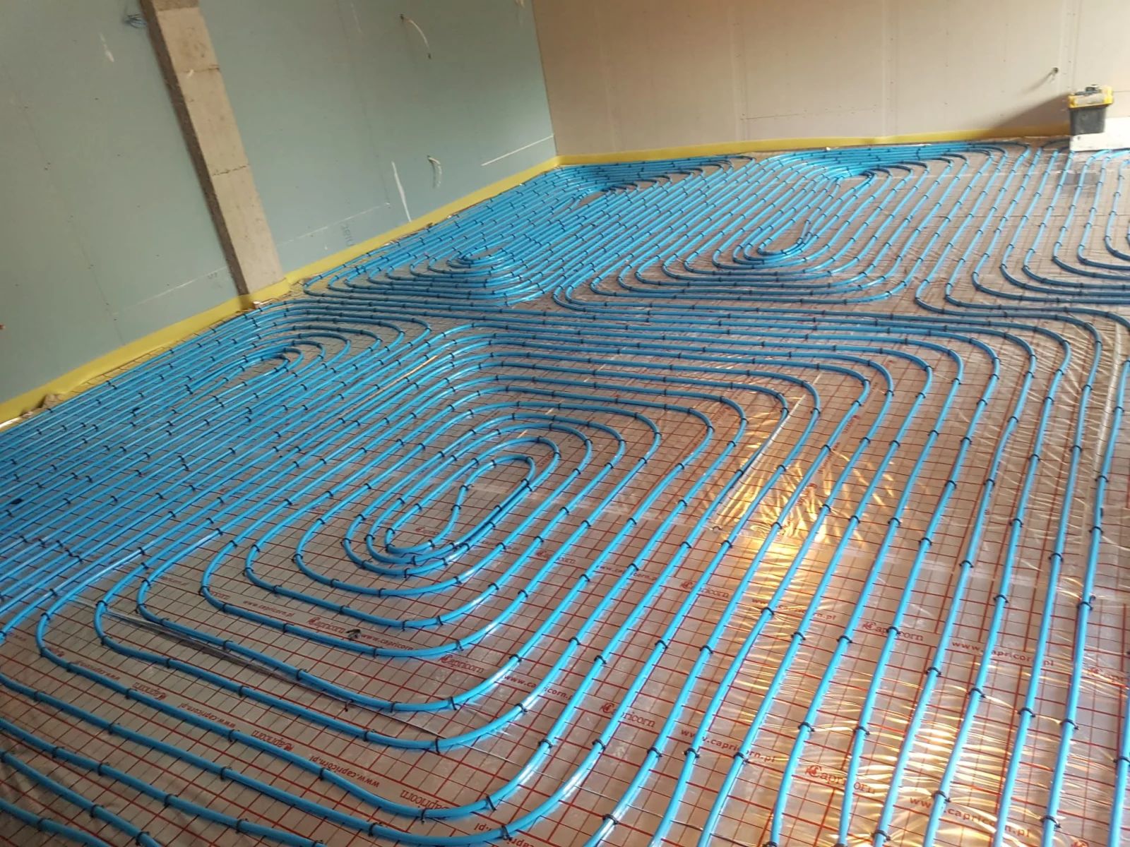 Banda perimetrala 25 m x 15 cm x 8 mm - imagine 2