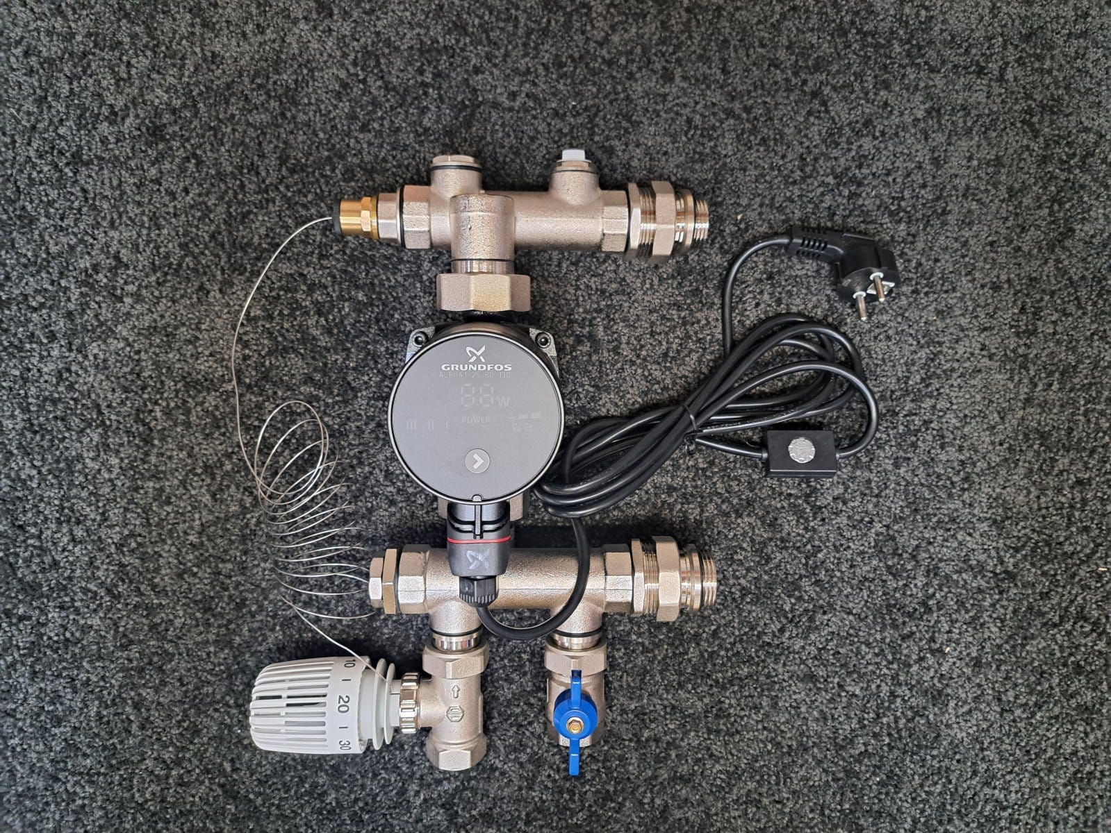 Grup de mixare pompa Grundfos Alpha 1 - imagine 2